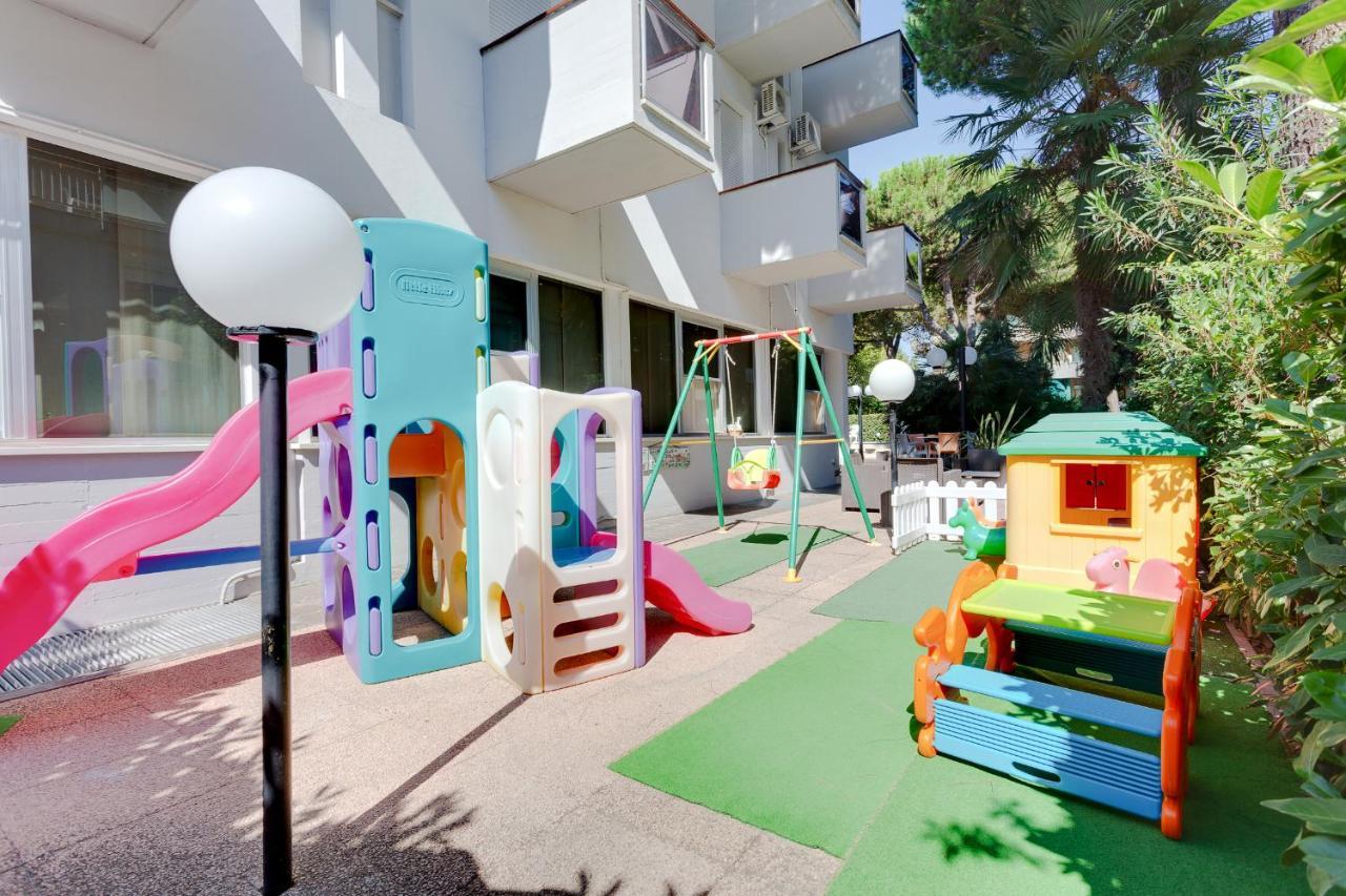 Hotel Kiss Cesena Bagian luar foto