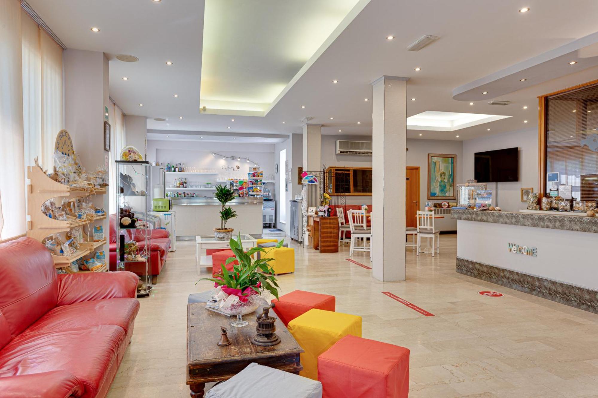 Hotel Kiss Cesena Bagian luar foto